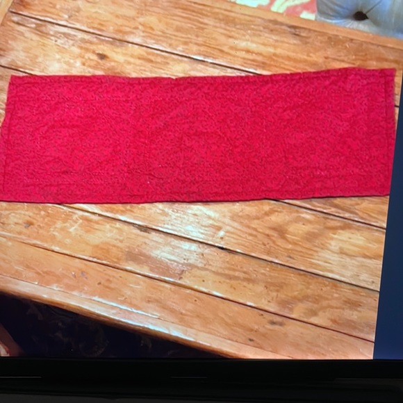 Holiday quilted table runner, vintage, handmade - Picture 2 of 2